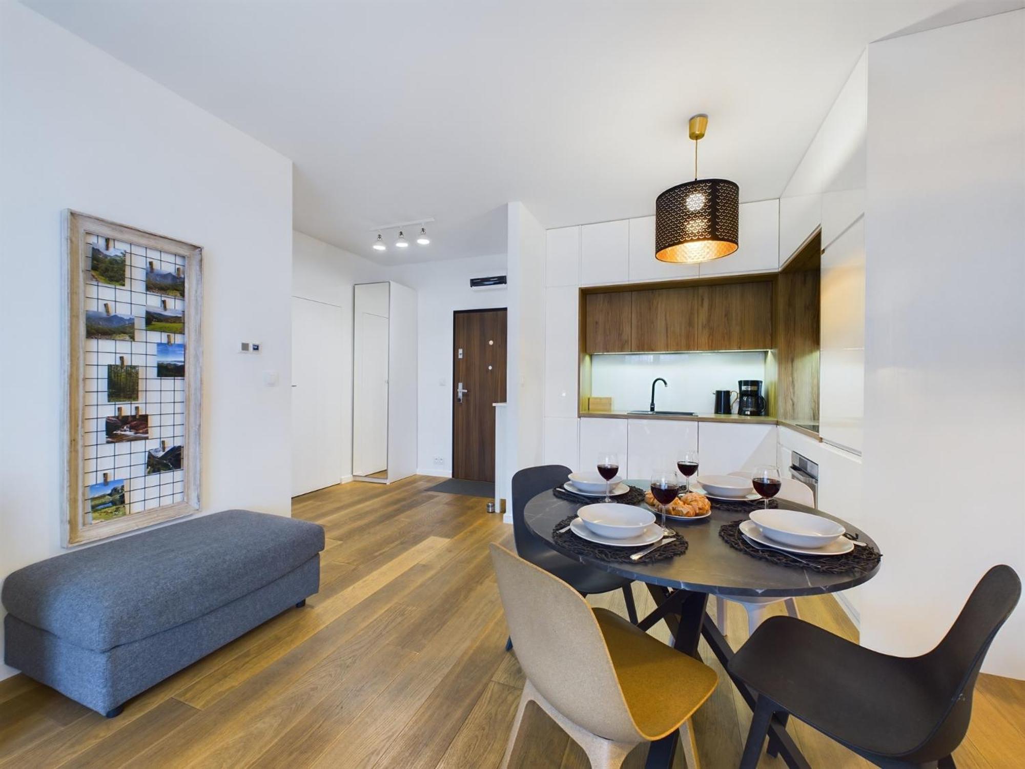 Go Rakowicka By Renters Apartament *